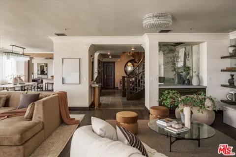 10560 Wilshire Boulevard #2003 listing photo