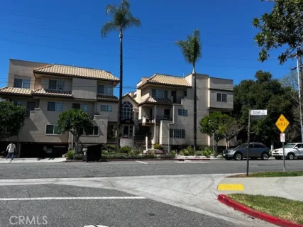 537 N Adams #212 listing photo