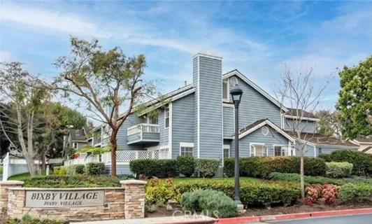 421 Burlington Court #101 listing photo