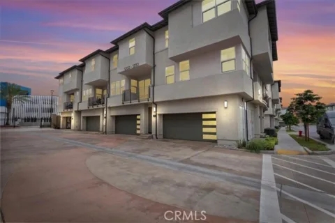 1206 W Cara listing photo