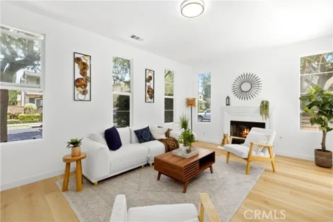 80 Wonderland listing photo