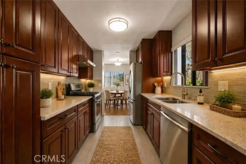 1304 Stanley #10 listing photo