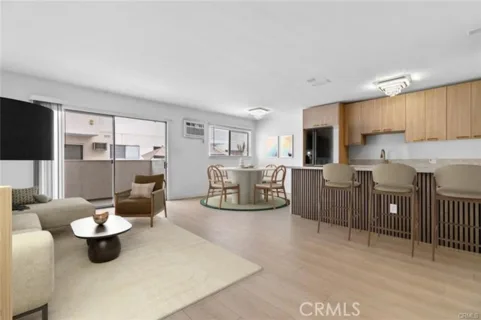 960 Larrabee Street #120 listing photo