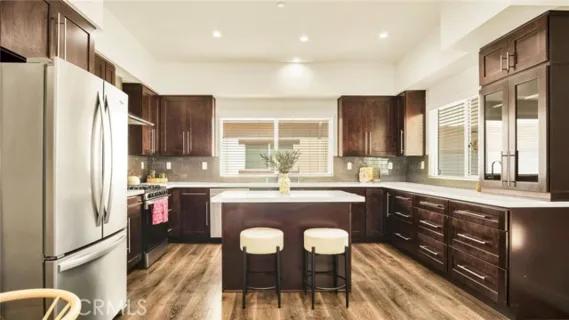 9237 Wakefield Avenue #11 listing photo