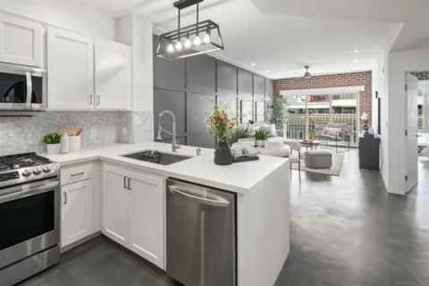450 J #5151 listing photo
