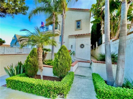 721 W 27th #1 listing photo