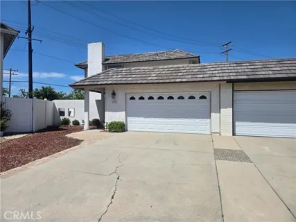 8175 Mammoth listing photo
