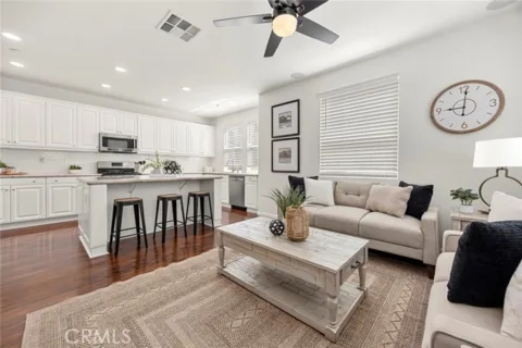 21 Arlington Street listing photo