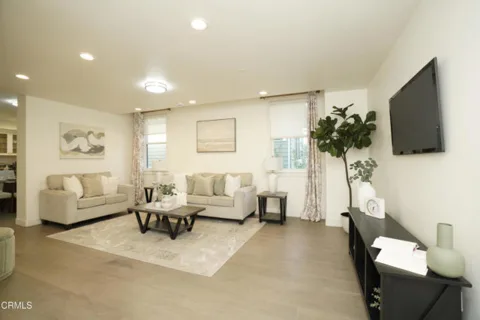 385 S Marengo Avenue #205 listing photo