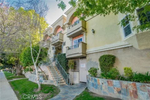 7045 Woodley Avenue #218 listing photo