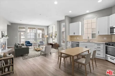 13020 Pacific #203 listing photo