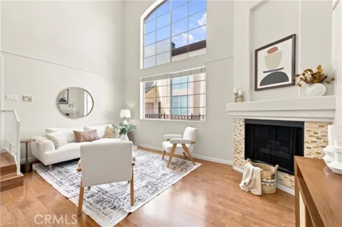 7033 La Tijera listing photo