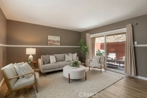 2516 Virginia #E listing photo