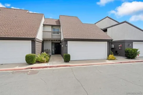 2418 Caminito Zocalo listing photo