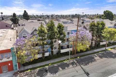 1200 Gaviota #204 listing photo