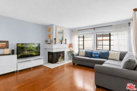 441 E San Jose Avenue #209 listing photo