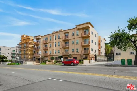 956 S Wilton Place #201 listing photo
