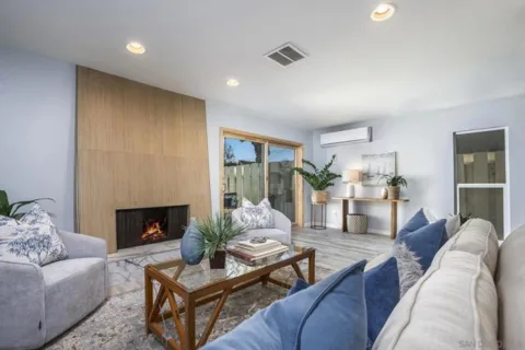 4242 Loma Riviera listing photo