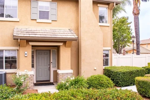 33634 Emerson #B listing photo