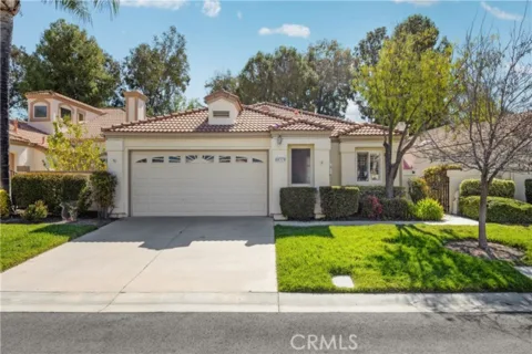 40370 Via Francisco listing photo