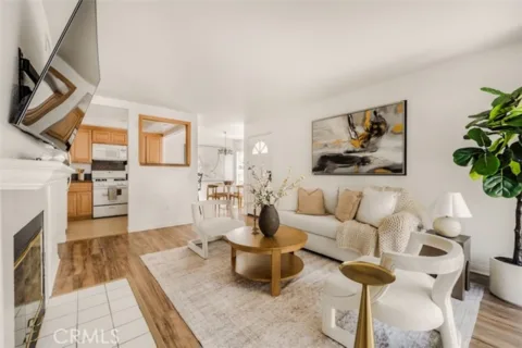 1426 Brett Place #5 listing photo