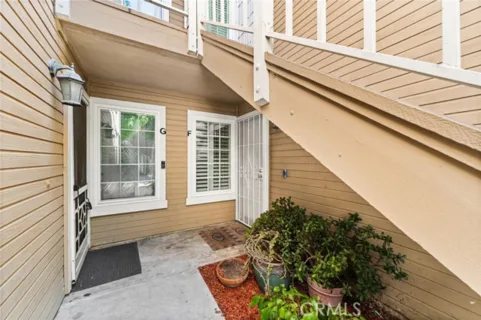 3860 Amberly Drive #F listing photo