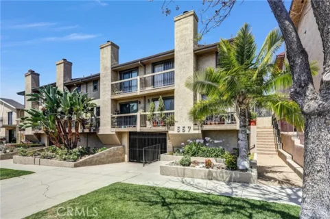 557 E Verdugo Avenue #M listing photo