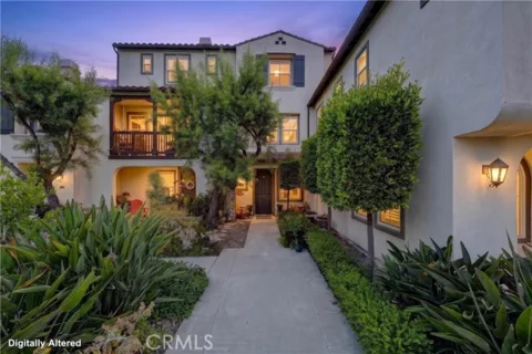 401 Calle Campanero listing photo