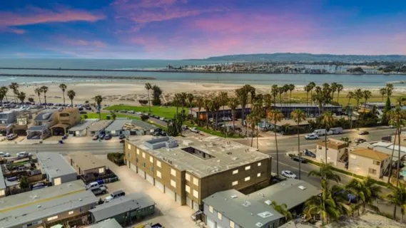 5155 W Point Loma #8 listing photo