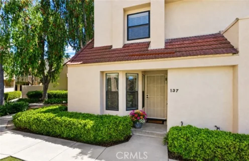 137 Pearl listing photo