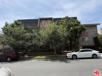 1849 Greenfield Avenue #106 listing photo