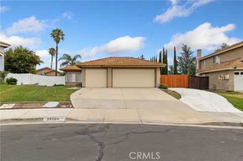 39560 Glenwood Court listing photo