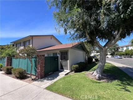 8221 Ginnis Green listing photo