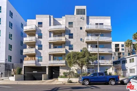 1025 Dewey Avenue #202 listing photo