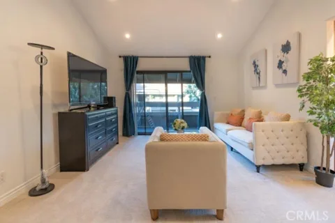 226 Springview listing photo