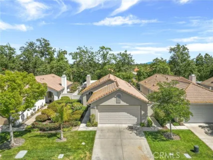 23977 Via Astuto listing photo