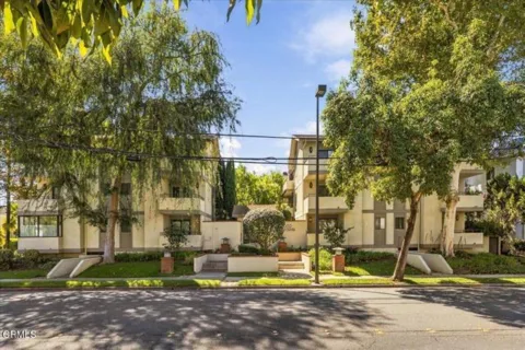 1000 E California Boulevard #105 listing photo