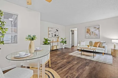 8065 Caminito De Pizza #F listing photo