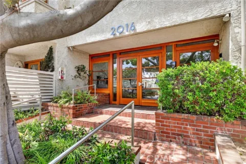 2016 Euclid Street #6 listing photo