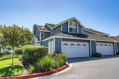 421 Burlington Court #101 listing photo