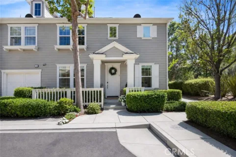 2 Corbin Street listing photo