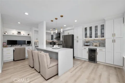 14014 Milbank #5 listing photo