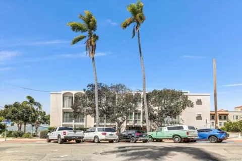 2410 Albatross Street #9 listing photo