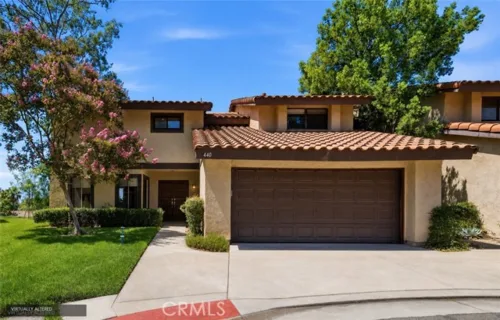 440 Elsmere Drive listing photo