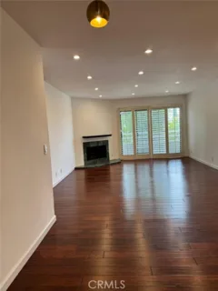 17800 Burbank Blvd #204 listing photo