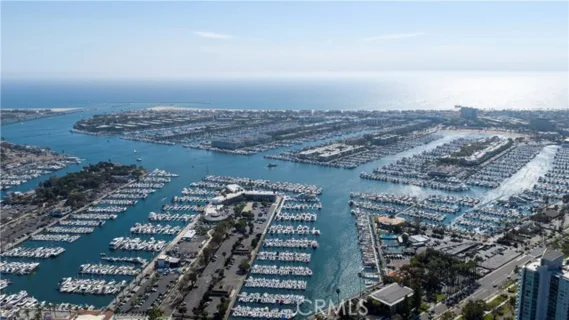13650 Marina Pointe Drive #609 listing photo