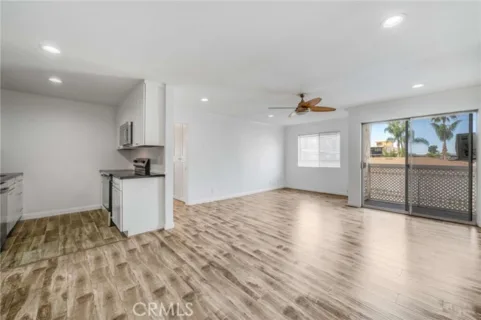 3565 Linden #255 listing photo