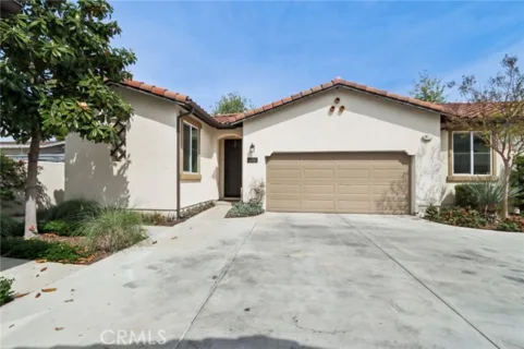 4700 E Washington Avenue listing photo