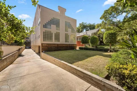 477 S Euclid Avenue #E listing photo
