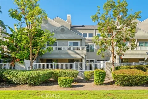 36 Rainwood listing photo